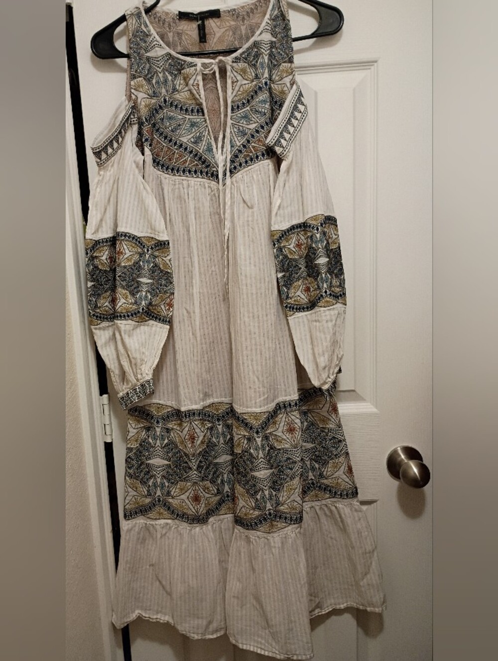 BCBGMAXAZRIA Multicolor Cold Shoulder Bohemian Embroidered Maxi Size XS
